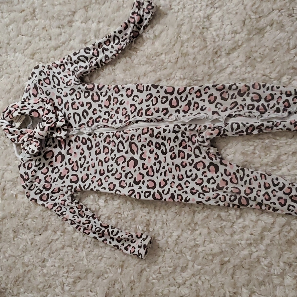 Spearmint love one piece zip and bow